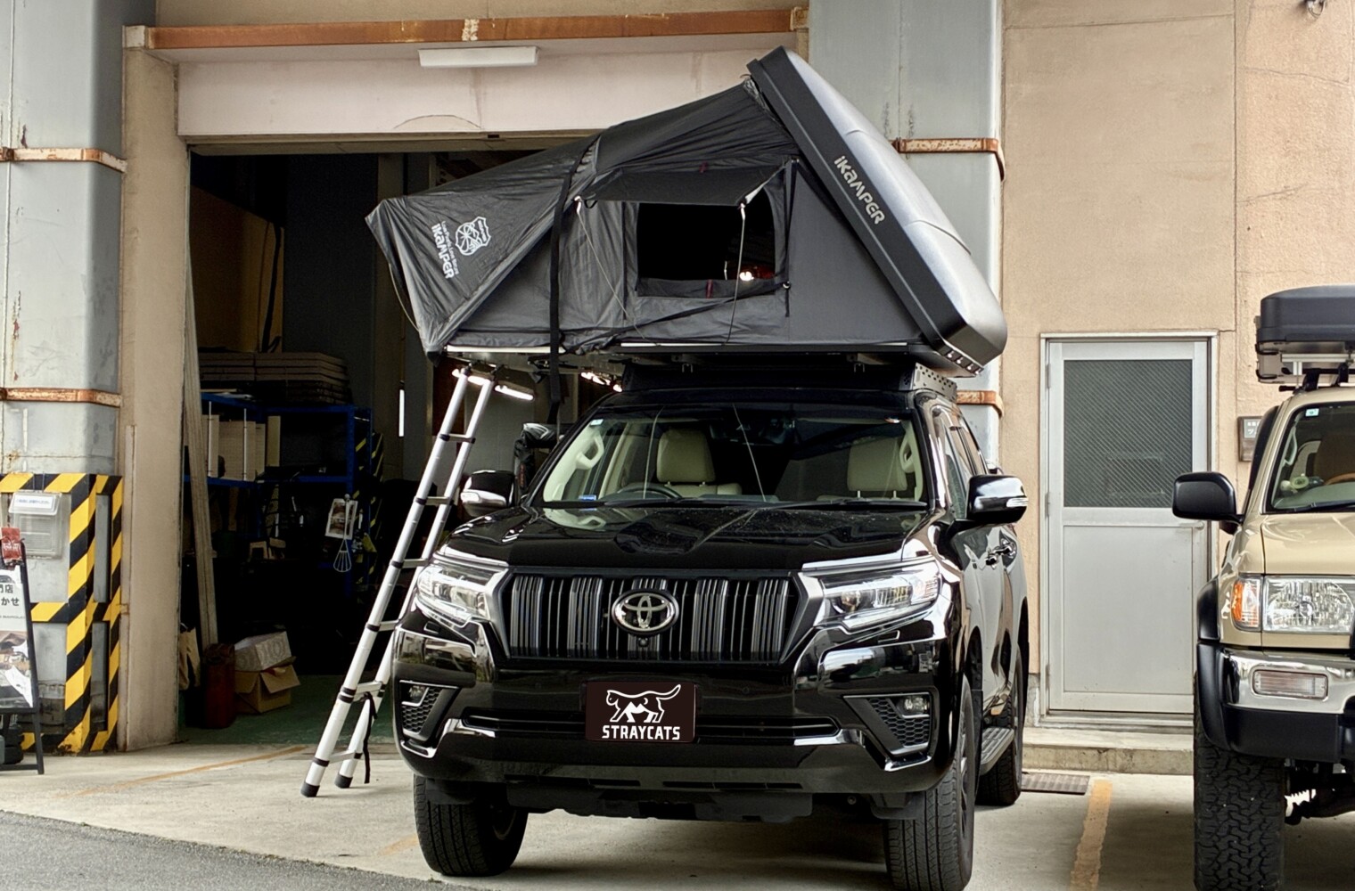 150プラドにiKaMPERのルーフテントを取り付けました！