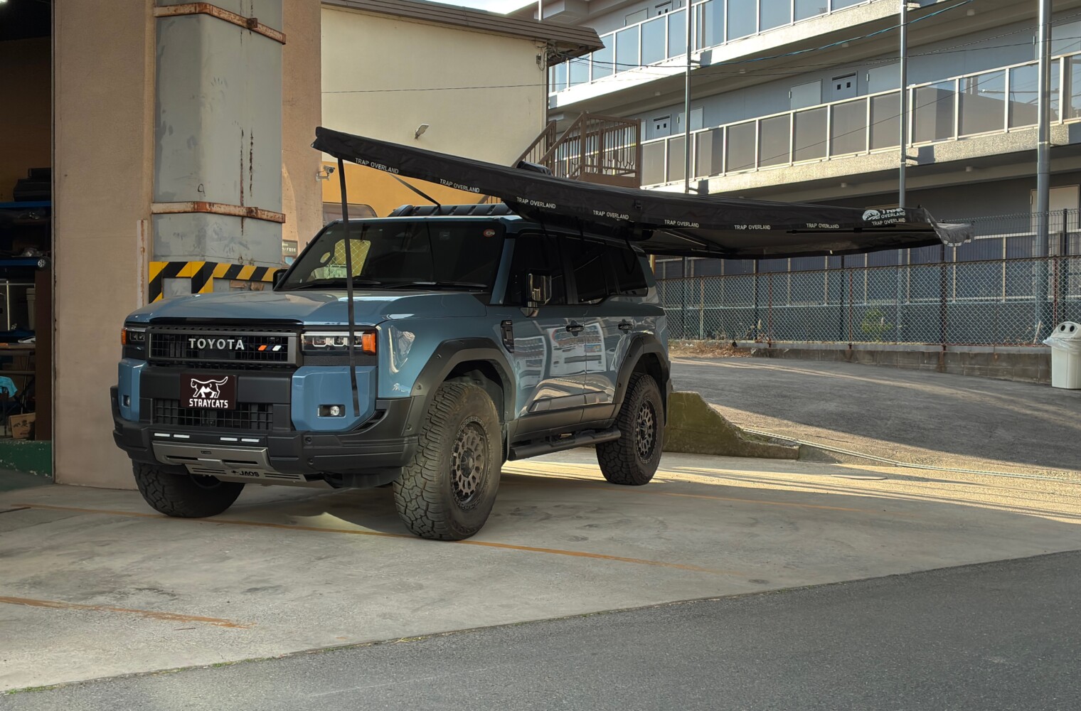 ランクル250にサイドオーニング を取り付けました