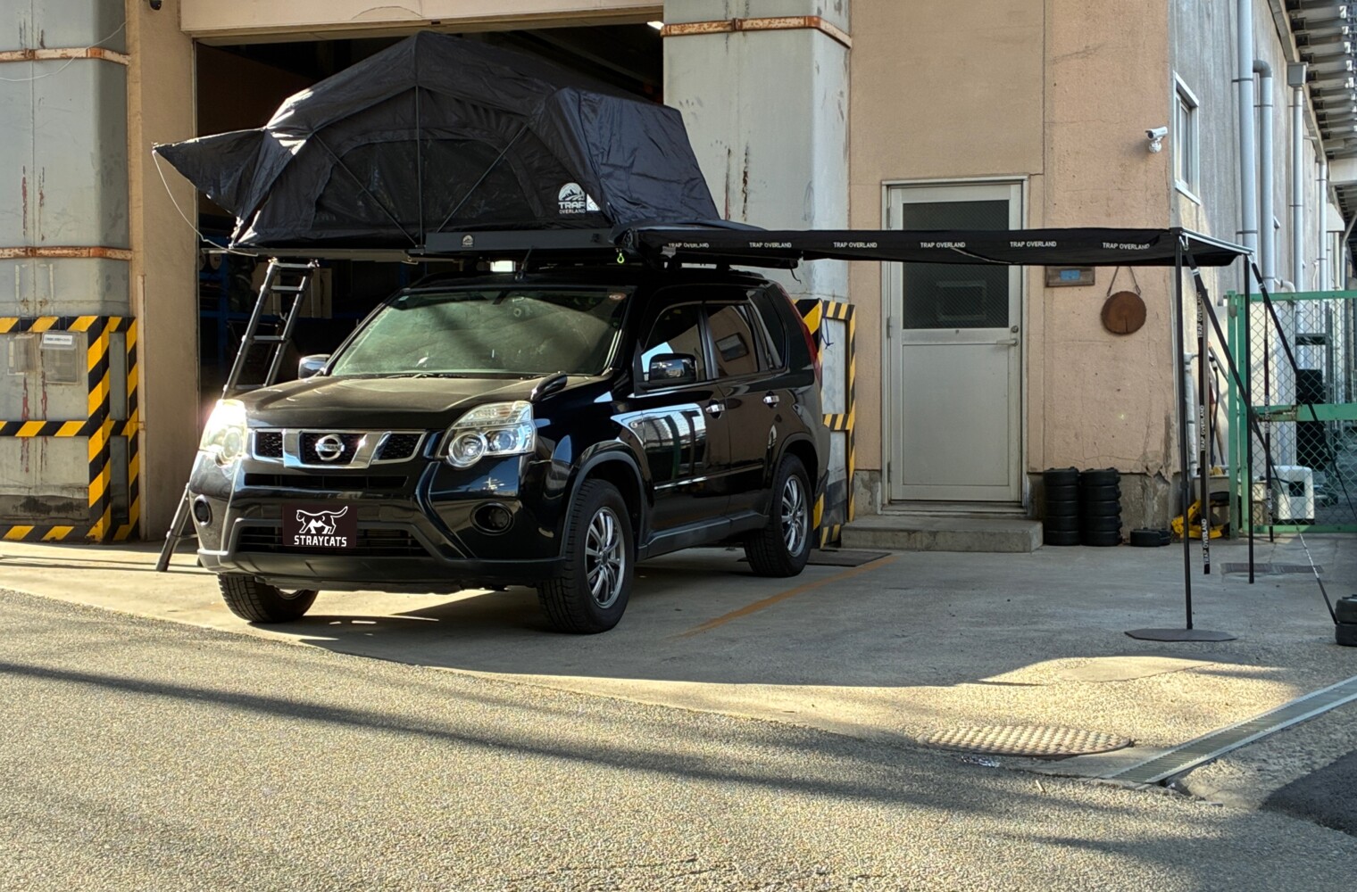 ルーフテント,サイドオーニングをエクストレイルに取り付け！