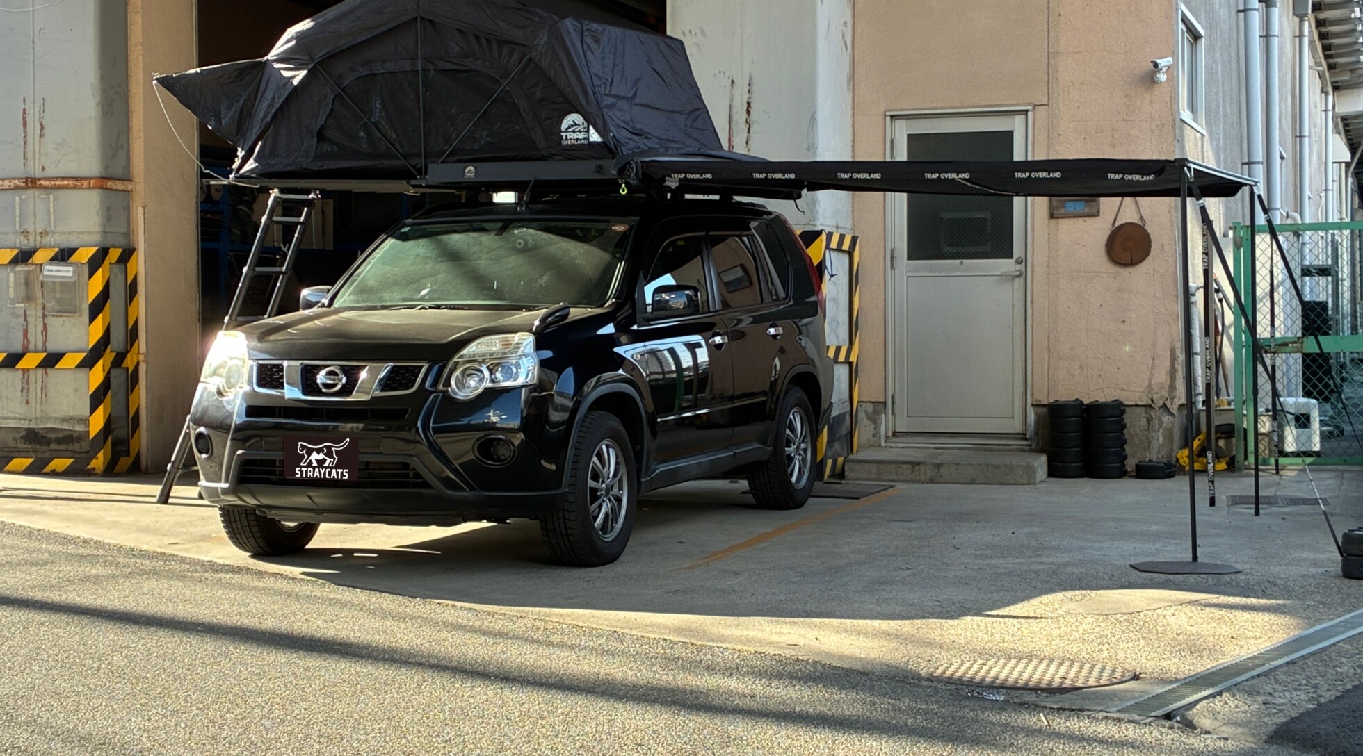 ルーフテント　サイドオーニング