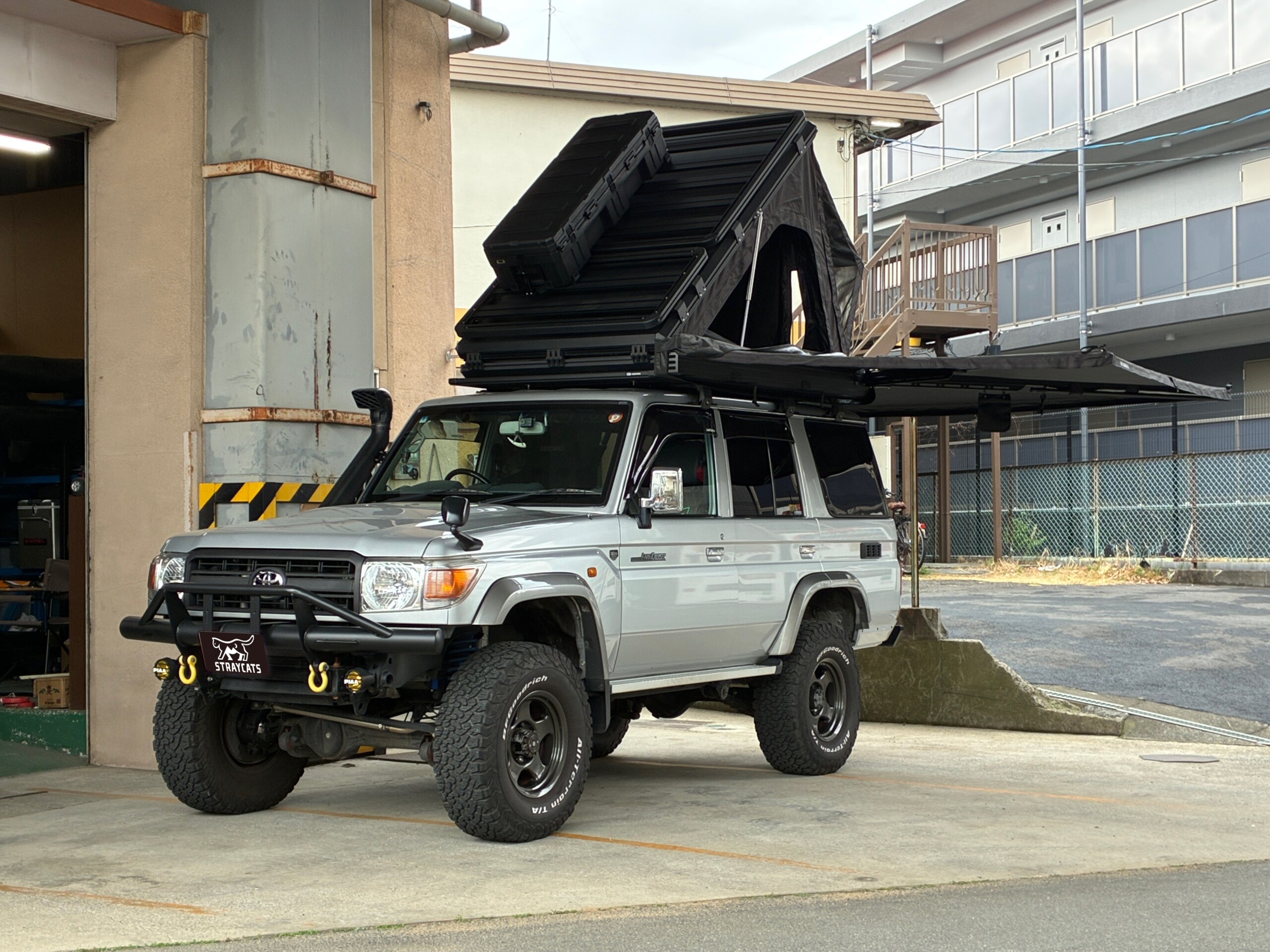 ランクル 80 70 ハイエース ルーフテント ルーフトップテント フルセット スミッティビルト 車好きがこだわる】FLEXルーフトップテント | フレックス