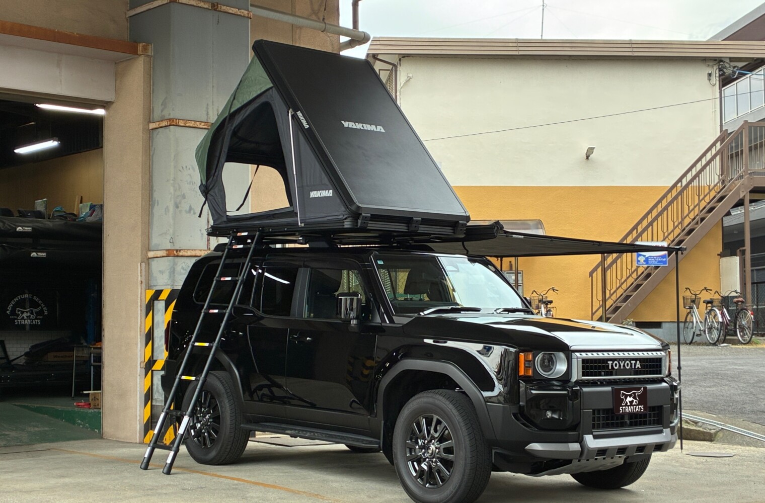 ランクル250にYAKIMA ルーフテント＆オーニングを取り付け！