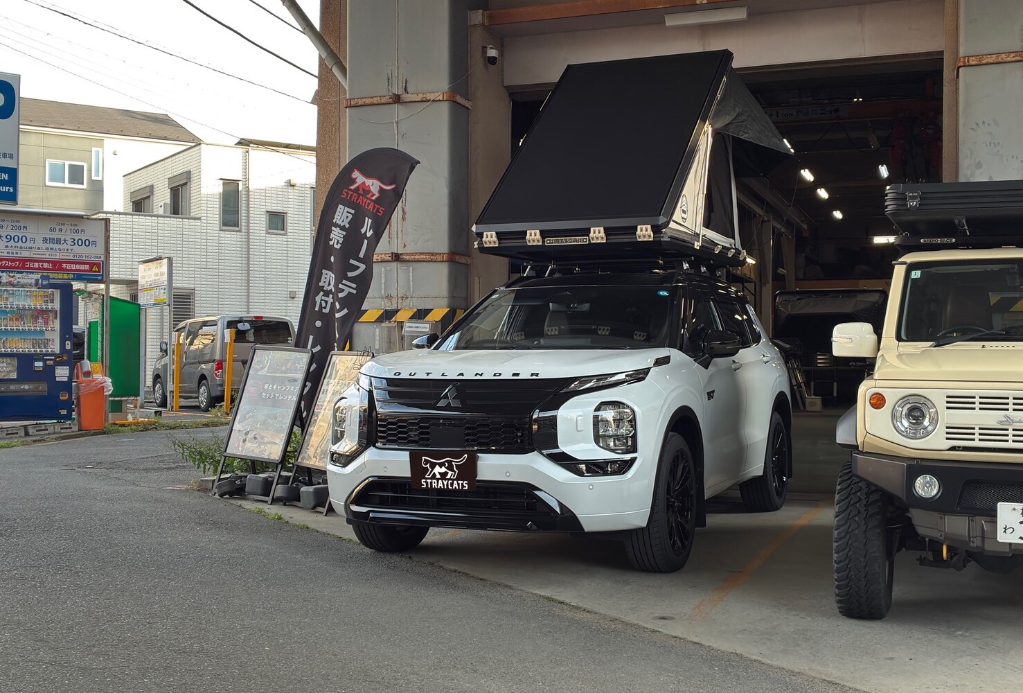 アウトランダーにFELDONSHELTERルーフテントを取り付け！