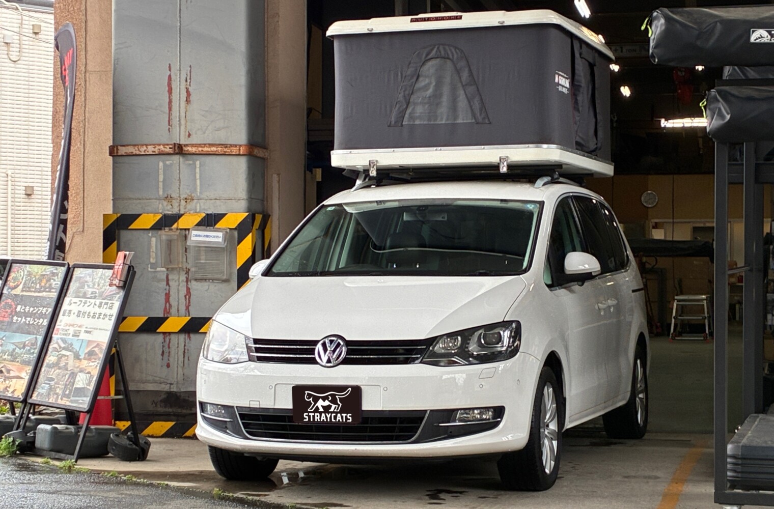 VWシャランにオートホームのルーフテントを取り付け‼