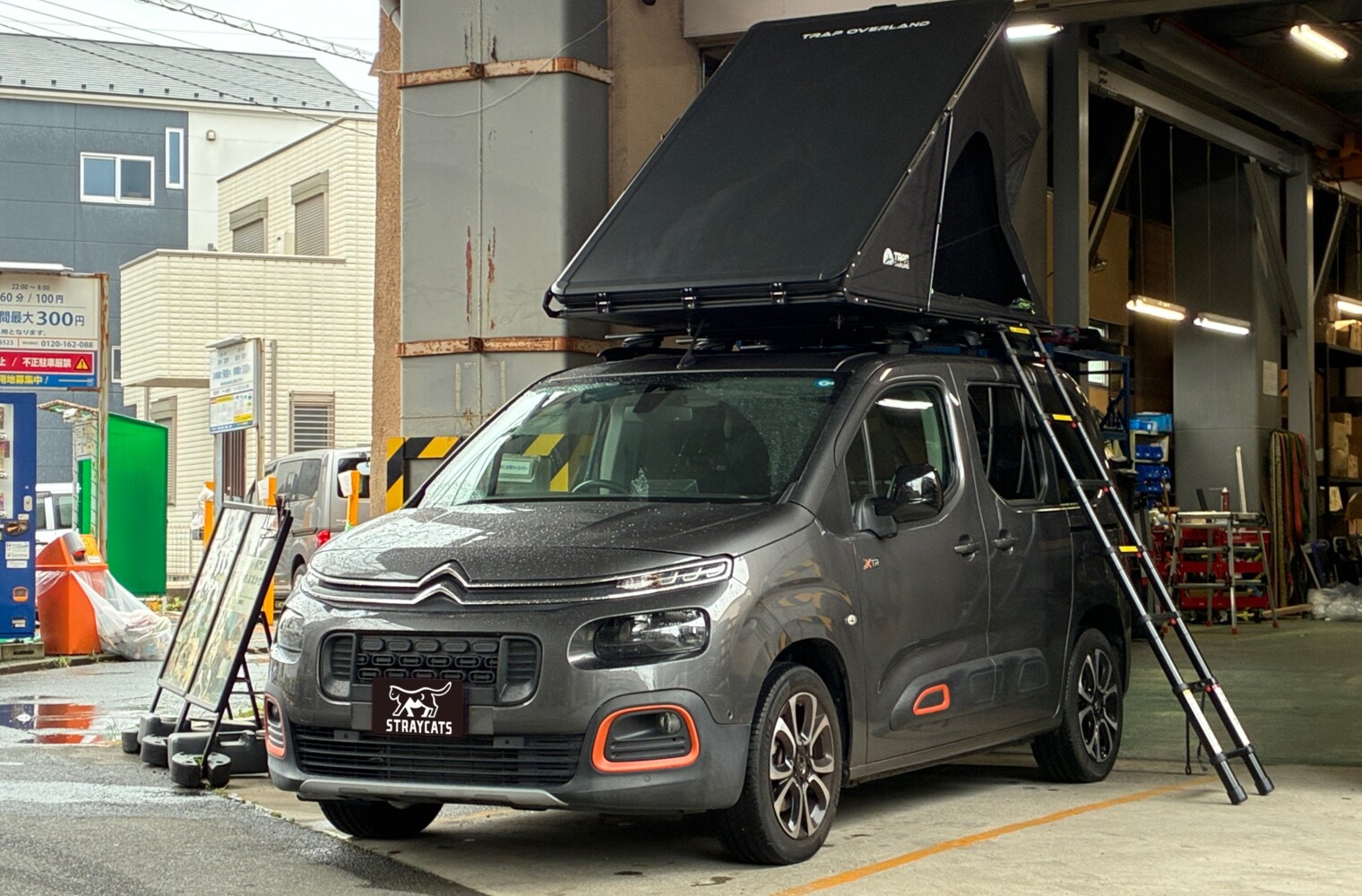 ベルランゴにTRAP OVERLAND ルーフテントを取り付け！